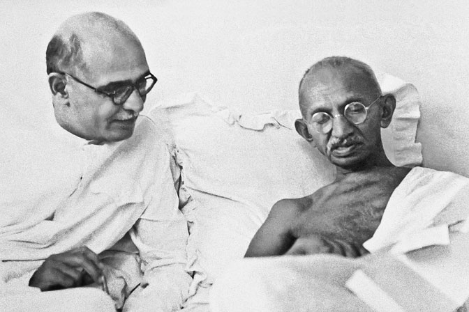 Mahadev Desai with Gandhi